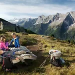 Alpenchalet Bruecke Chalet *