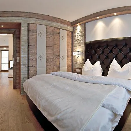 Dağ evi Alpenchalet Bruecke Mayrhofen