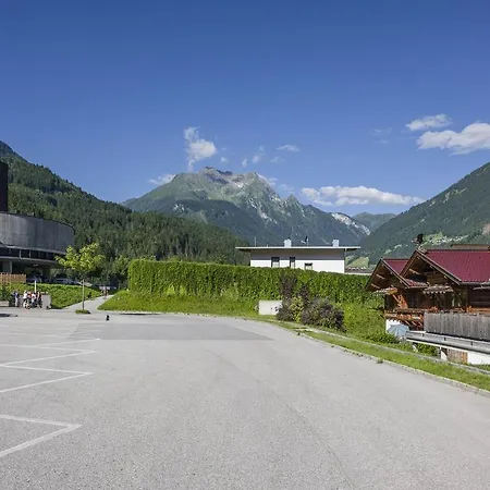 Alpenchalet Bruecke *