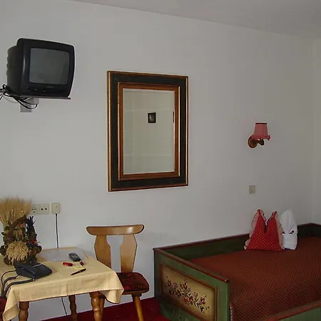 Alpenchalet Bruecke マイヤーホーフェン